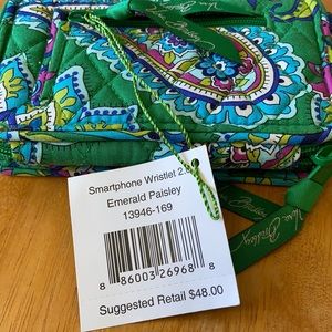 Vera Bradley smartphone wristlet.  Emerald paisley.
